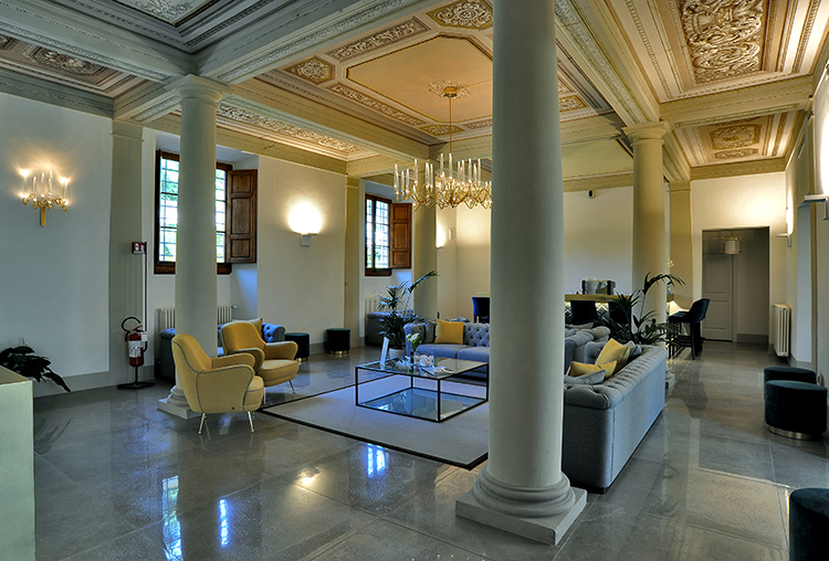 Intimate atmospheres and cosmopolitan spirit in Florence